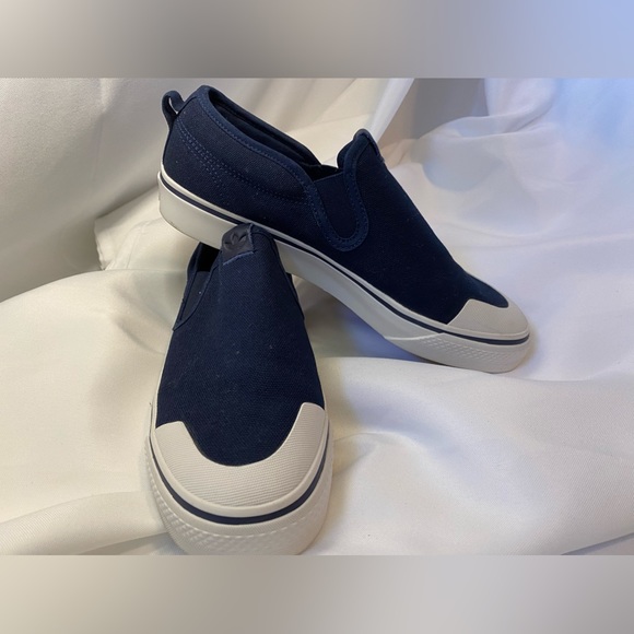 Adidas slip-on canvas shoes - Picture 8 of 8
